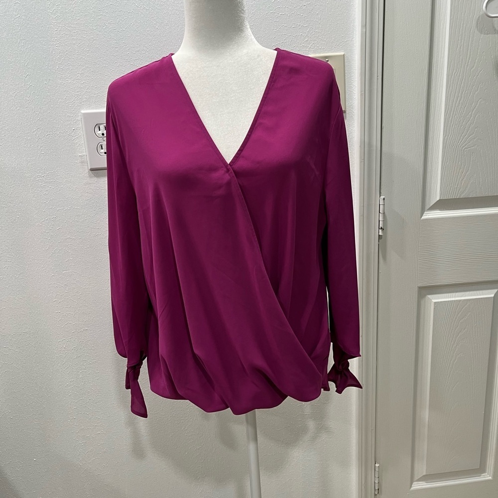 Everleigh woman wrap style blouse size